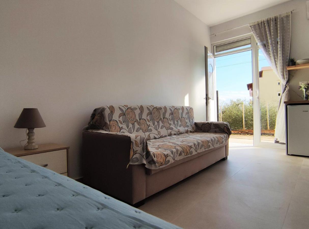 Ionia Apartments Sarande Bagian luar foto