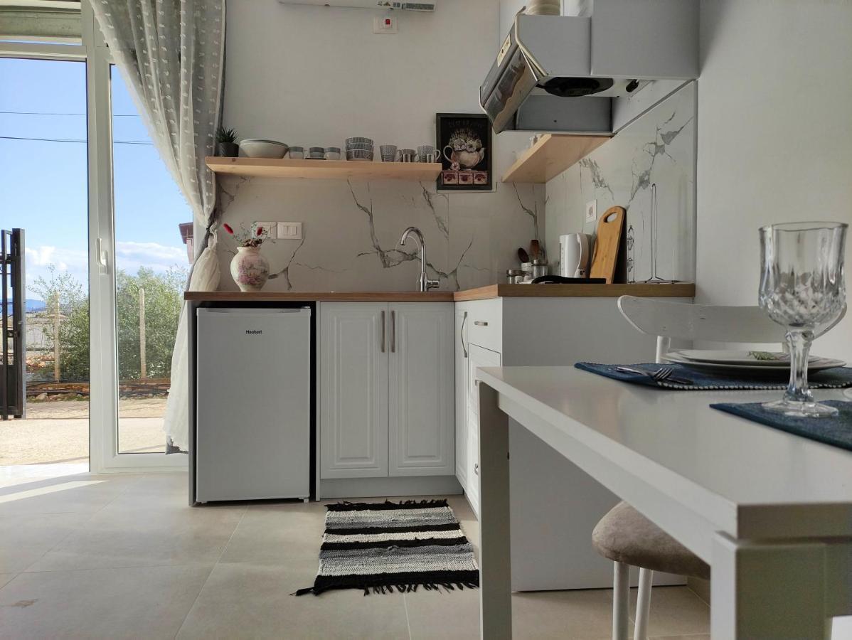 Ionia Apartments Sarande Bagian luar foto