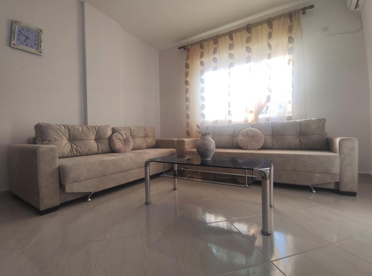 Ionia Apartments Sarande Bagian luar foto