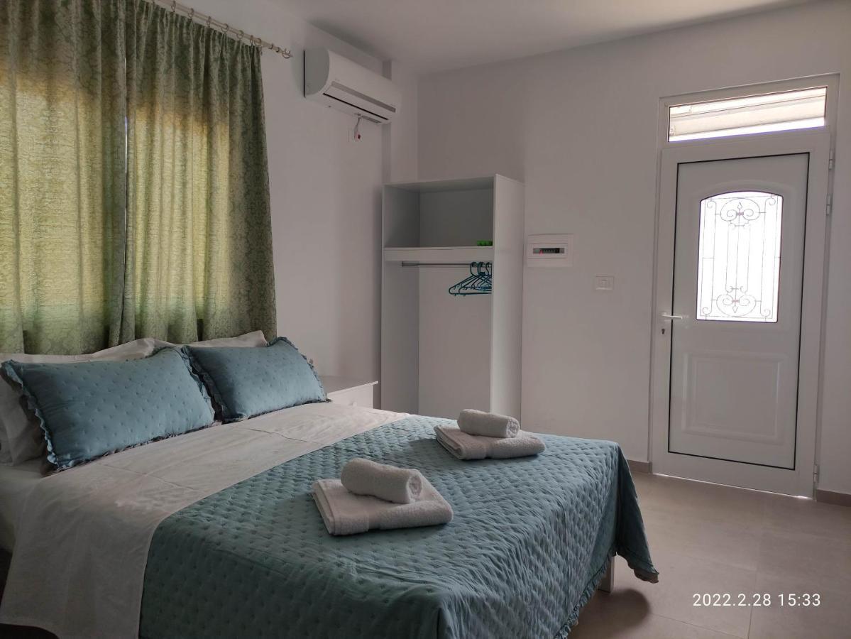 Ionia Apartments Sarande Bagian luar foto