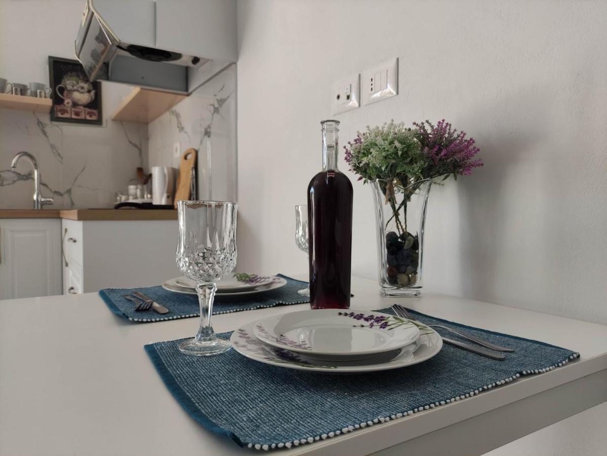 Ionia Apartments Sarande Bagian luar foto