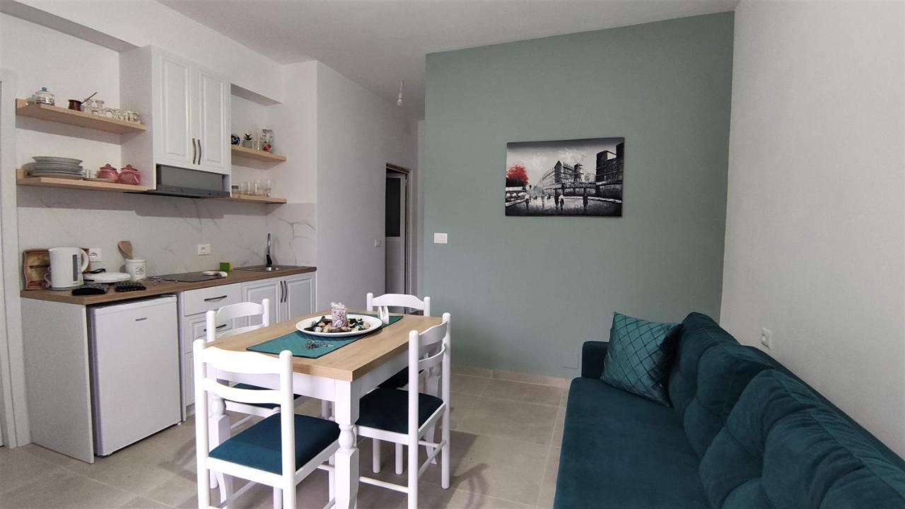 Ionia Apartments Sarande Bagian luar foto