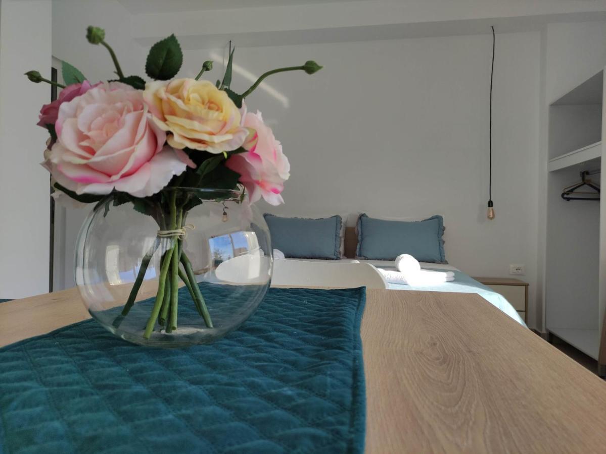 Ionia Apartments Sarande Bagian luar foto
