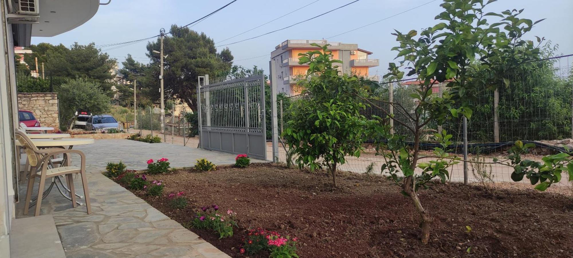 Ionia Apartments Sarande Bagian luar foto